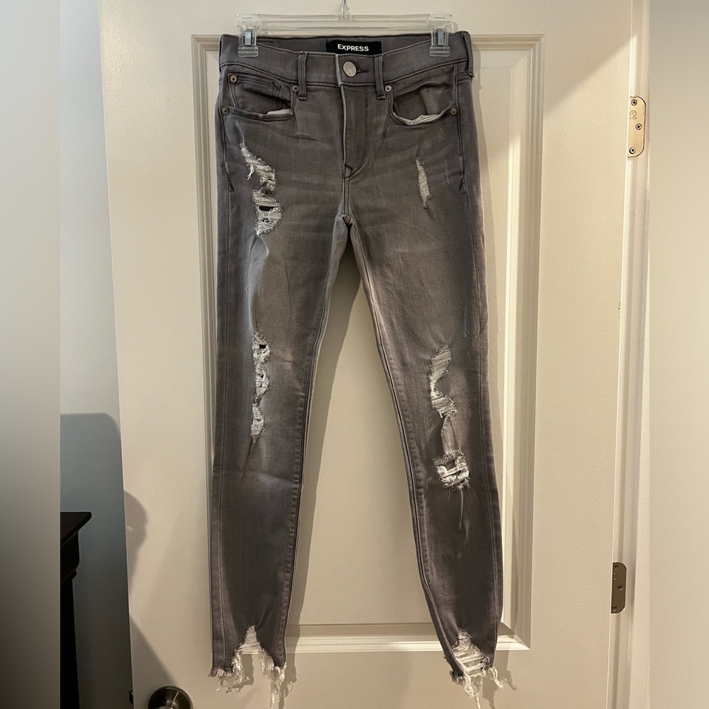 Express skinny jeans.